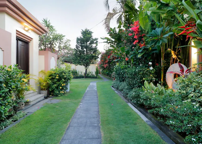 Heliconia Villa Seminyak 